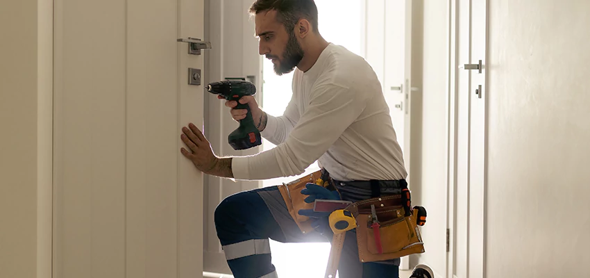 Mailbox Lock Installation Expert in Signal Hill, California