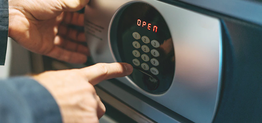 Cash Safe Openers in Signal Hill, California