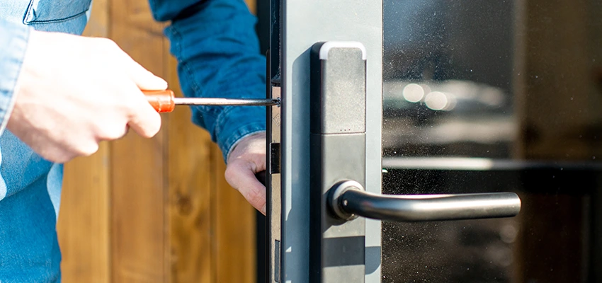Aluminium Door Lock Replacement in Signal Hill, California